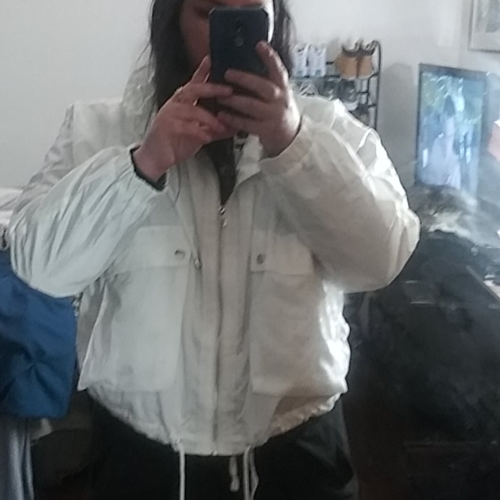 White wind break